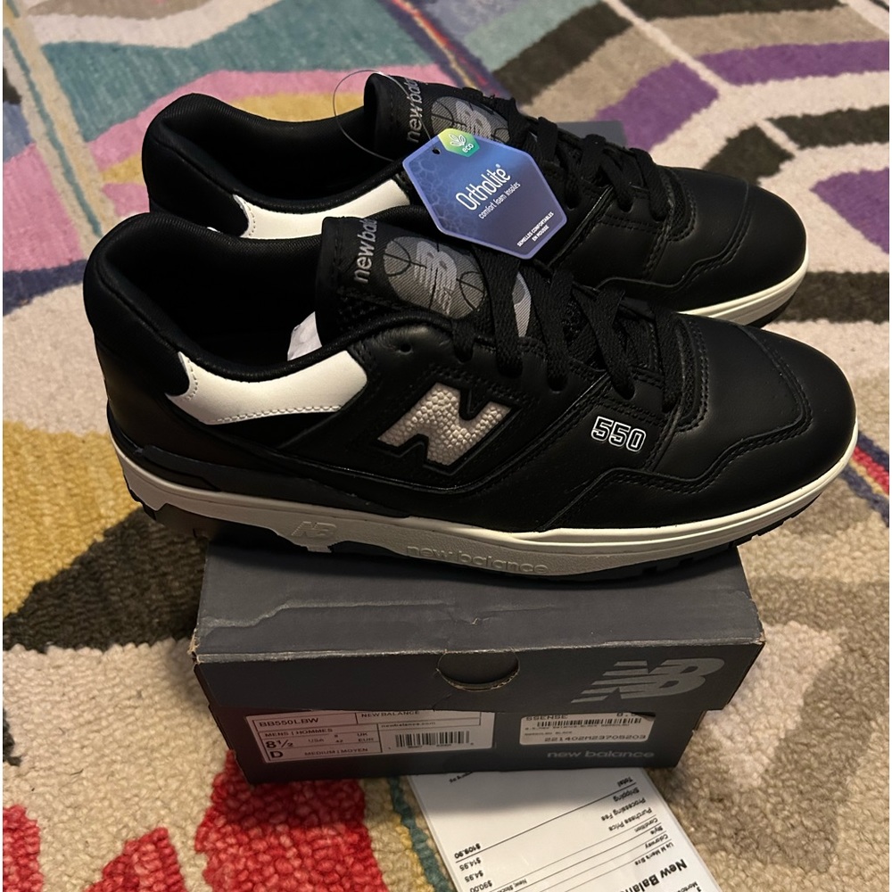 BNWT AND BOX NEW BALANCE 550 8.5M